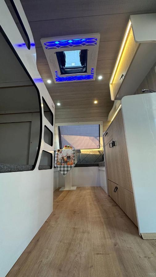 Karavan Tosbik * Antalya